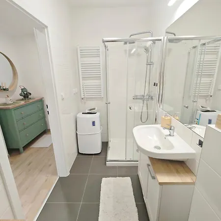 Stylish Apartment, Smichov, Free Gym