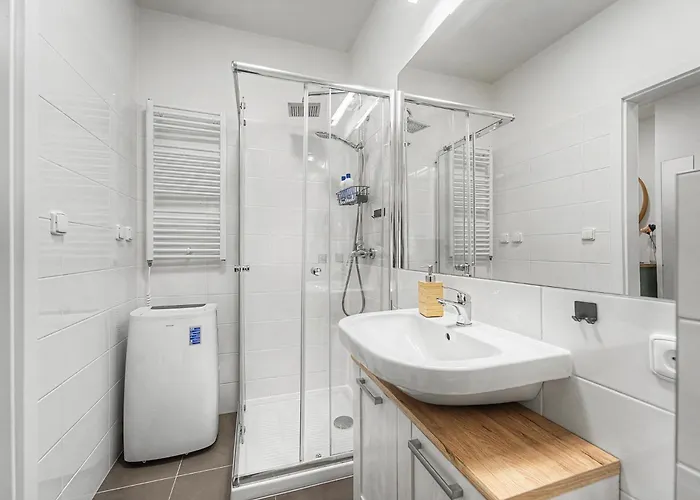 Appartement Stylish In Smichov, Private Parking, Free Gym